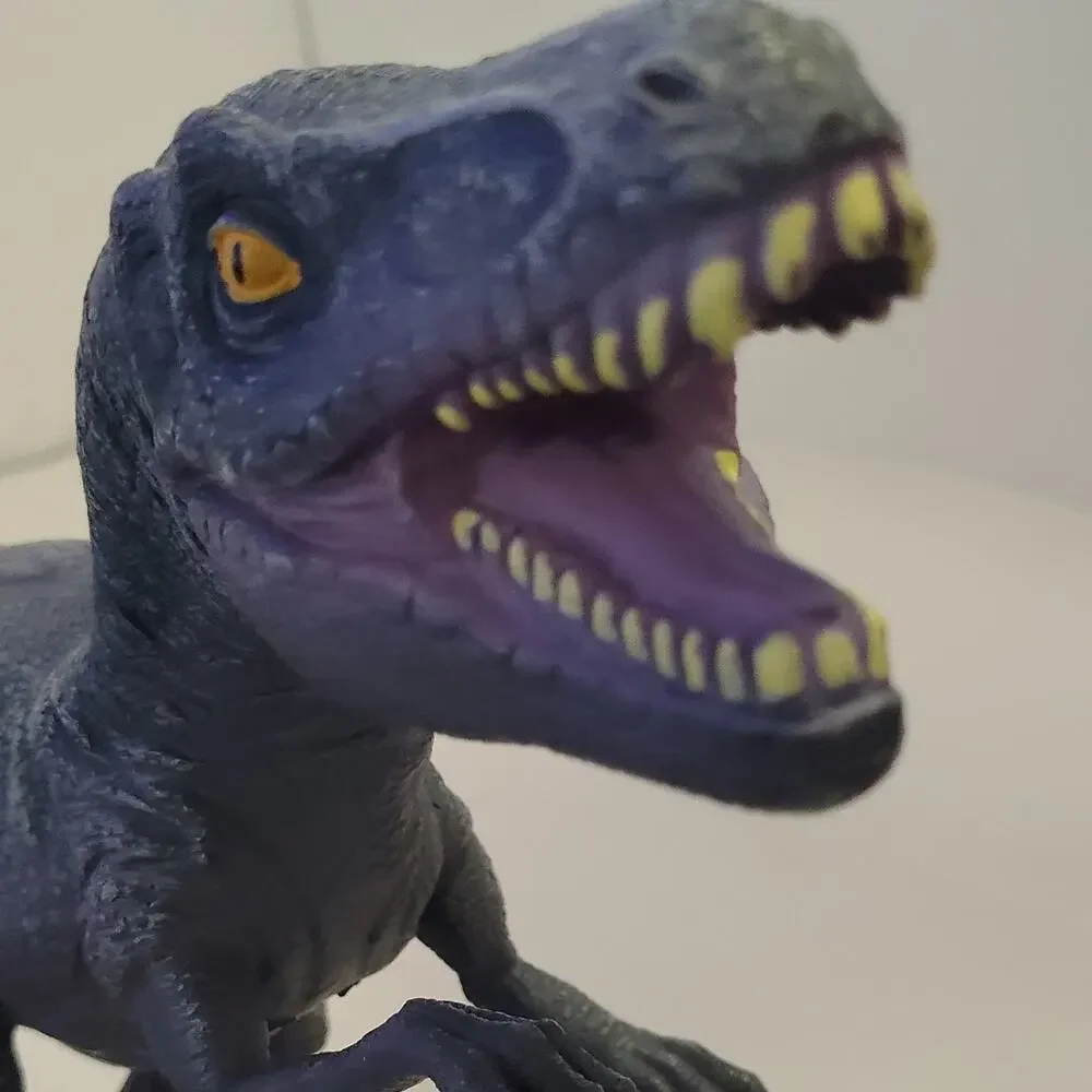 Velociraptor WM 1905 Dinosaur Figure Dark Grey Yellow Purple